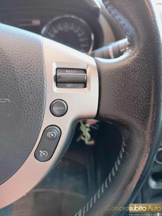 NISSAN Qashqai usata, con Sedile posteriore sdoppiato
