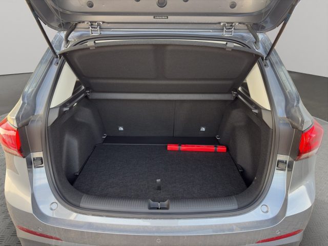 MG ZS usata, con Airbag testa