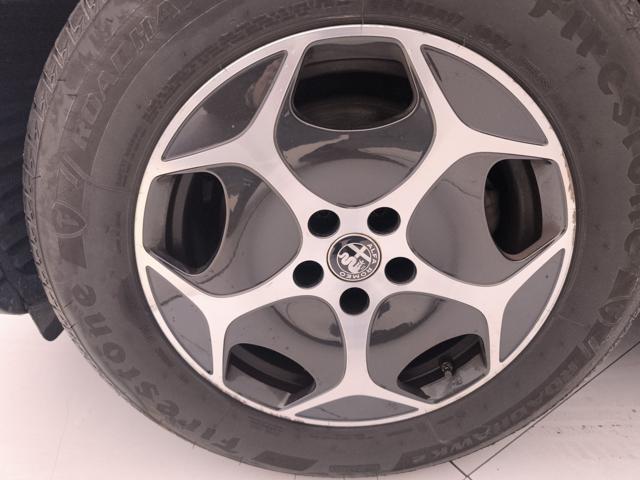 ALFA ROMEO Stelvio usata, con Specchietto retrovisore con funzione antiabbagliamento