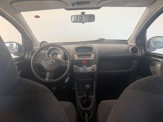 TOYOTA Aygo usata 8