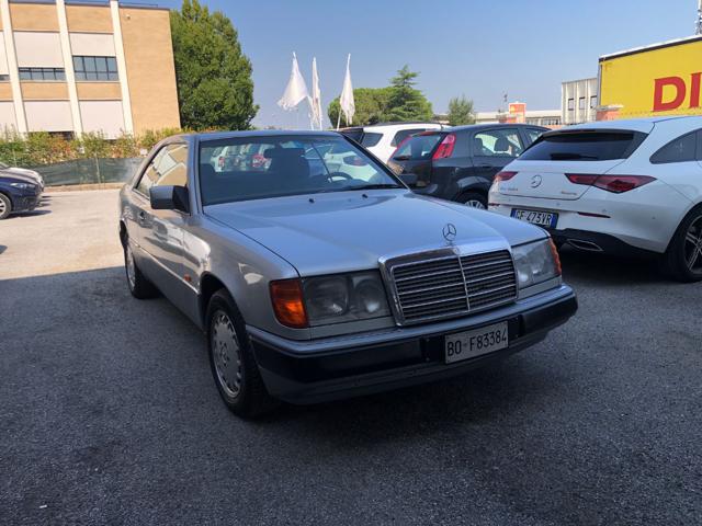 MERCEDES-BENZ 200 usata 1