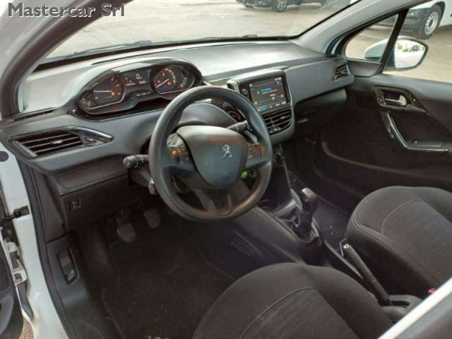 PEUGEOT 208 usata, con Alzacristalli elettrici