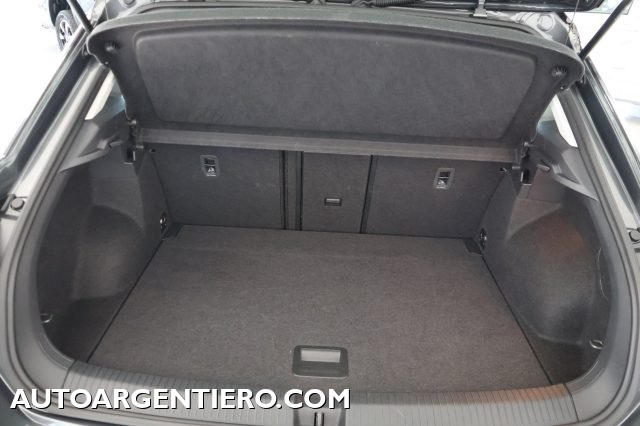 VOLKSWAGEN T-Roc usata, con Luci diurne LED
