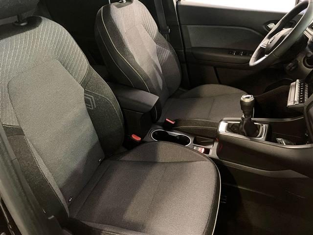 RENAULT Captur usata, con Volante in pelle
