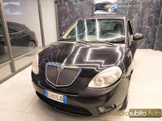LANCIA Ypsilon usata, con Airbag