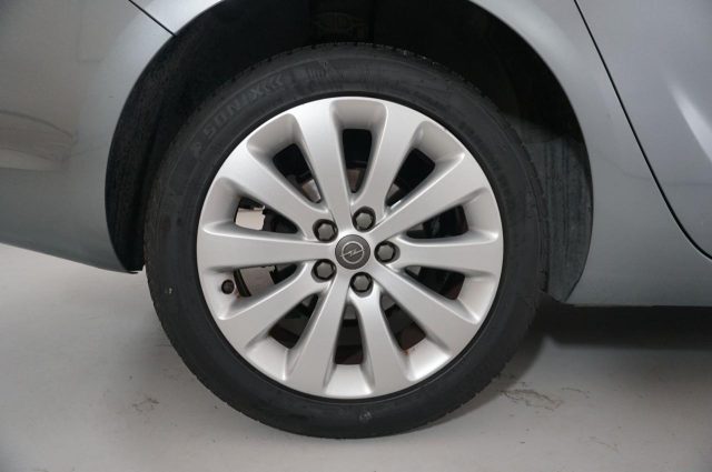 OPEL Astra usata, con Autoradio