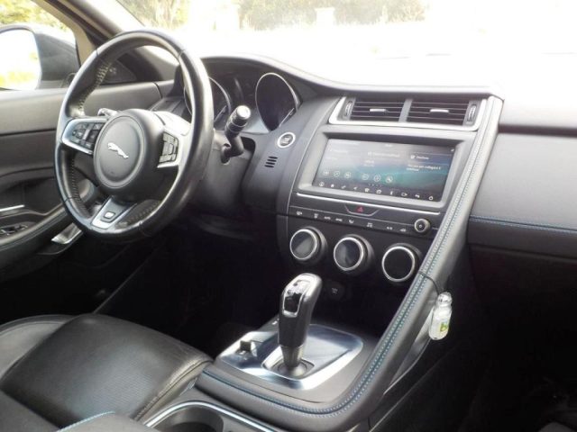 JAGUAR E-Pace usata, con Chiusura centralizzata