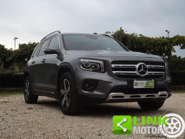 MERCEDES-BENZ GLB 200 usata, con Alzacristalli elettrici