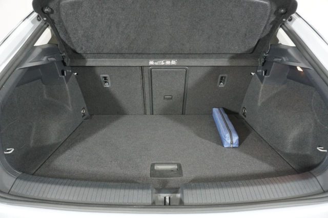 VOLKSWAGEN T-Roc usata, con Controllo trazione