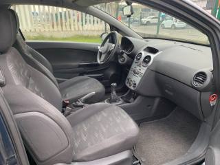 OPEL Corsa usata, con Climatizzatore