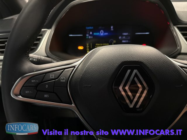 RENAULT Captur usata, con Touch screen