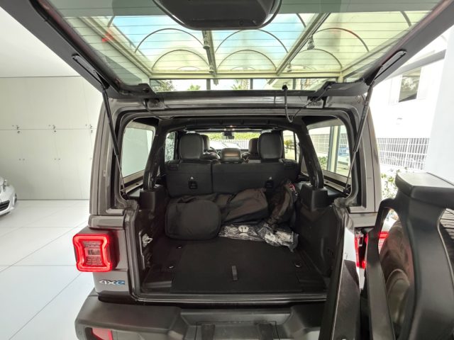 JEEP Wrangler usata, con Vetri oscurati