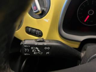 VOLKSWAGEN Maggiolino usata, con ESP