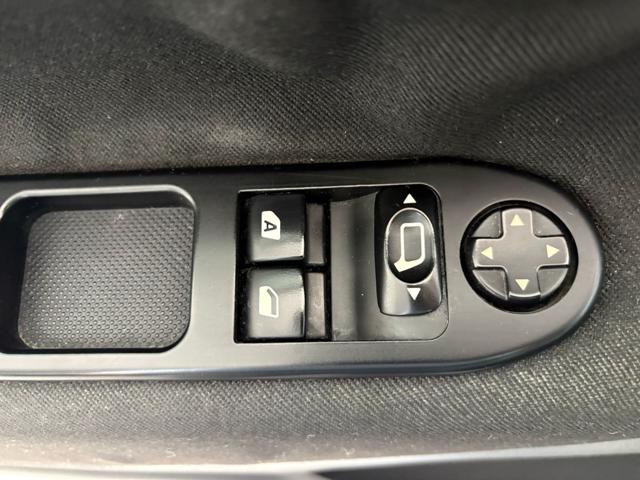 PEUGEOT 207 usata, con Fendinebbia