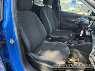 PEUGEOT 2008 usata, con Sistema di navigazione