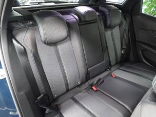 PEUGEOT 3008 usata, con USB
