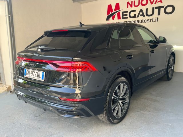 AUDI Q8 usata, con Autoradio