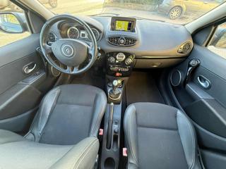 RENAULT Clio usata 19