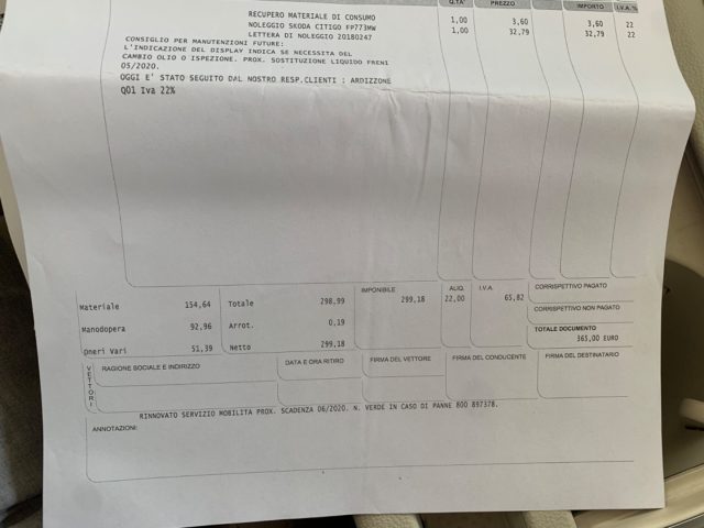 VOLKSWAGEN Passat usata, con Hill holder