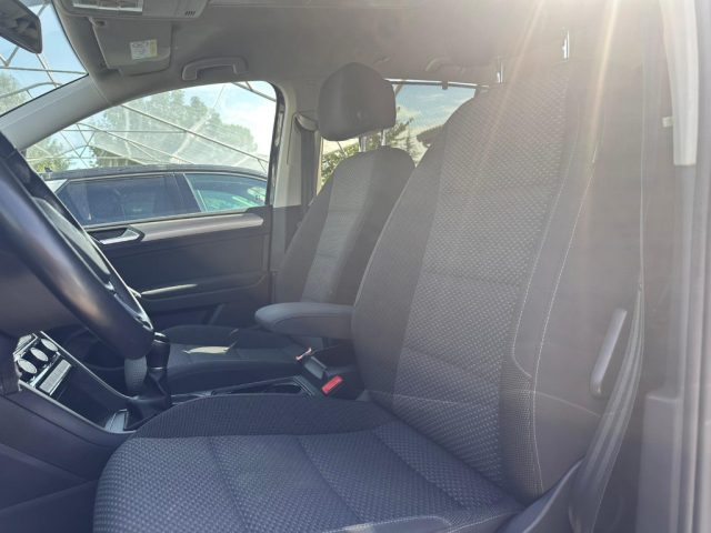 VOLKSWAGEN Touran usata, con Cerchi in lega
