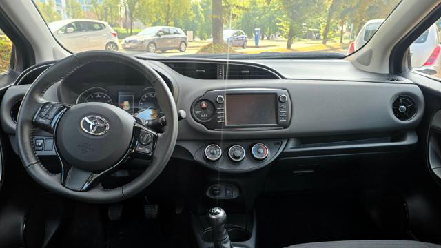 TOYOTA Yaris usata, con Sedile posteriore sdoppiato