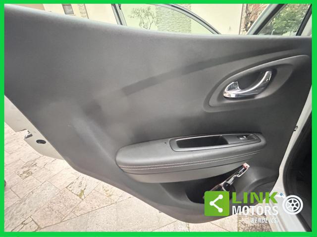 RENAULT Kadjar usata, con Sensori di parcheggio anteriori