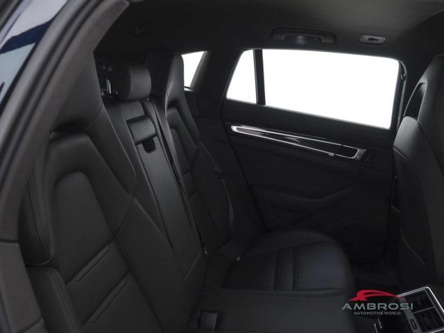 PORSCHE Panamera usata 10