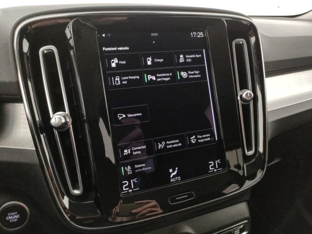 VOLVO XC40 usata, con Sistema di navigazione