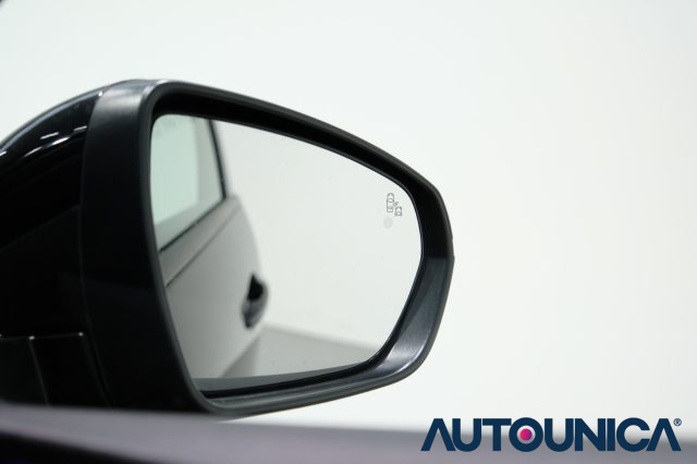 PEUGEOT 3008 usata, con Head-up display