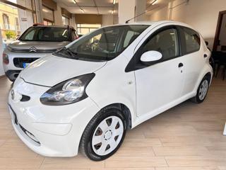 TOYOTA Aygo 1.0 12V VVT-i 5 porte Lounge Connect
