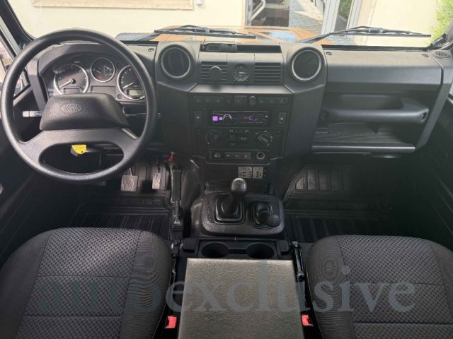 LAND ROVER Defender usata 12