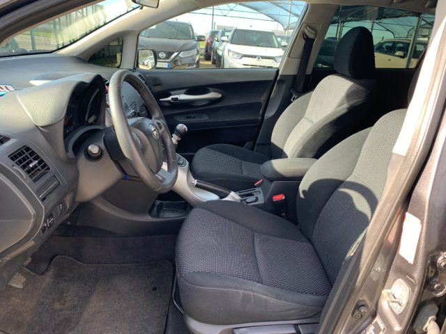 TOYOTA Auris usata, con Chiusura centralizzata