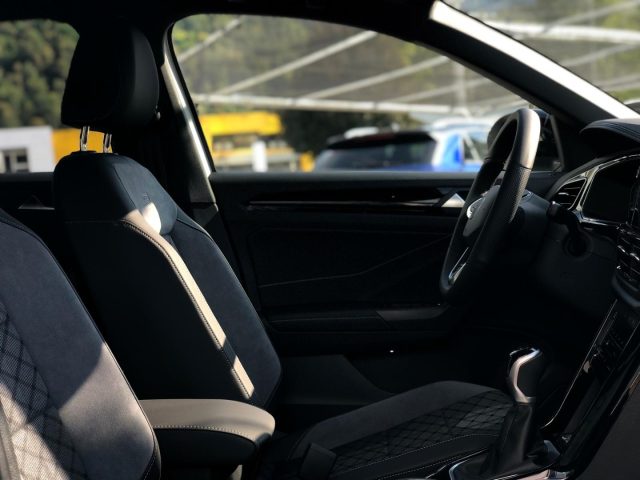 VOLKSWAGEN T-Roc usata, con Cruise Control