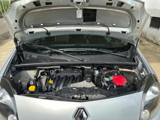 RENAULT Kangoo usata 32