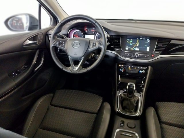 OPEL Astra usata, con Sistema di navigazione