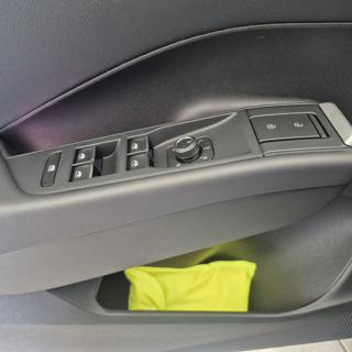 VOLKSWAGEN T-Roc usata, con Airbag laterali