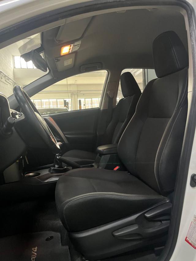 TOYOTA RAV 4 usata, con Fendinebbia