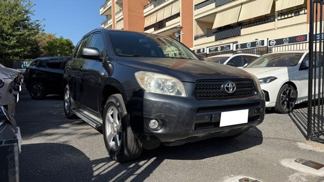 TOYOTA RAV 4 usata, con Airbag laterali