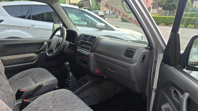 SUZUKI Jimny usata, con Servosterzo