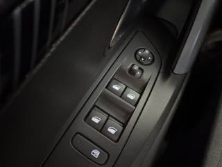 PEUGEOT 2008 usata, con Sensori di parcheggio posteriori
