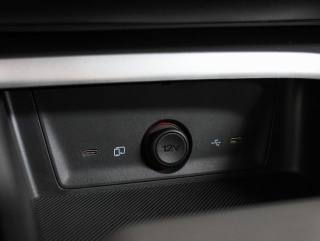 MG ZS usata, con Specchietti laterali elettrici