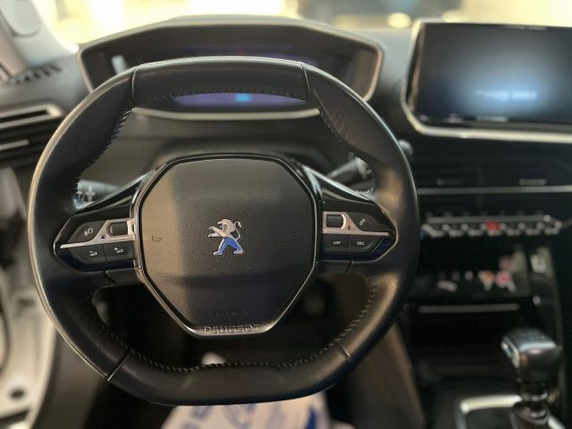 PEUGEOT 2008 usata, con Climatizzatore