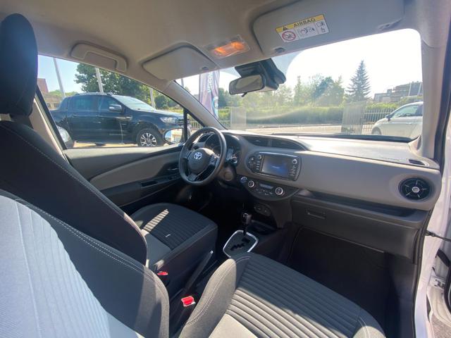 TOYOTA Yaris usata 38
