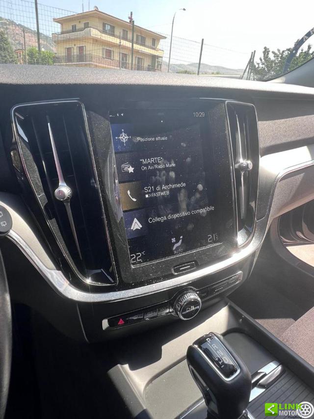 VOLVO V60 usata, con Volante in pelle