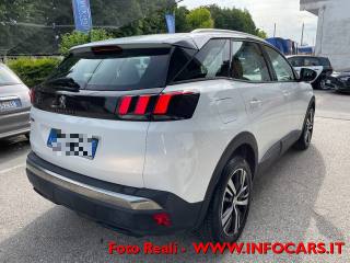 PEUGEOT 3008 usata, con Airbag