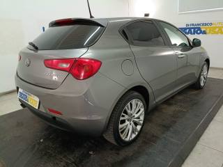 ALFA ROMEO Giulietta usata, con Sedile posteriore sdoppiato