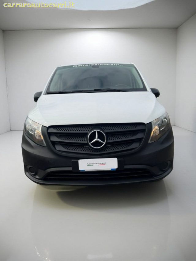 MERCEDES-BENZ Vito usata, con Airbag Passeggero