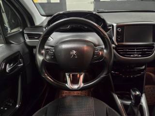 PEUGEOT 208 usata, con Fendinebbia