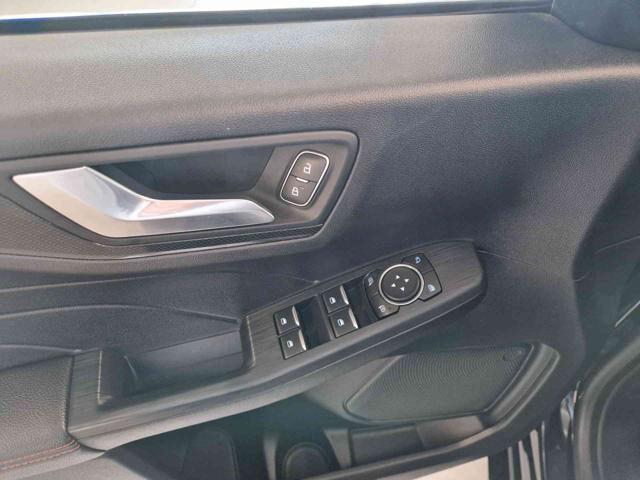 FORD Kuga usata, con Interni in pelle