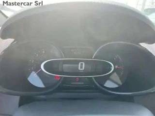 RENAULT Clio usata, con USB